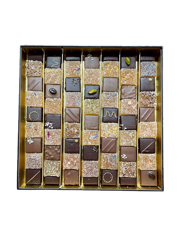 Coffret "Damier" 63 pièces